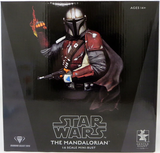 Star Wars: The Mandalorian Collectible Mini-Bust 1:6 Scale