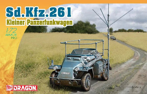 Dragon Armor Pro Series: Sd.Kfz.261 Kleine Panzerfunkwagen - 1:72 Plastic Model Kit